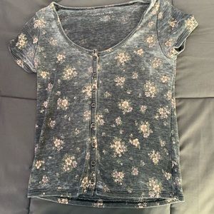 american eagle button up flower top